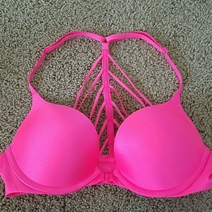 Victoria's secret bombshell bra